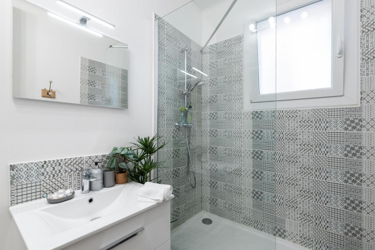 Studio Blue Confort , Proche Gare Part Dieu Apartment Villeurbanne Luaran gambar